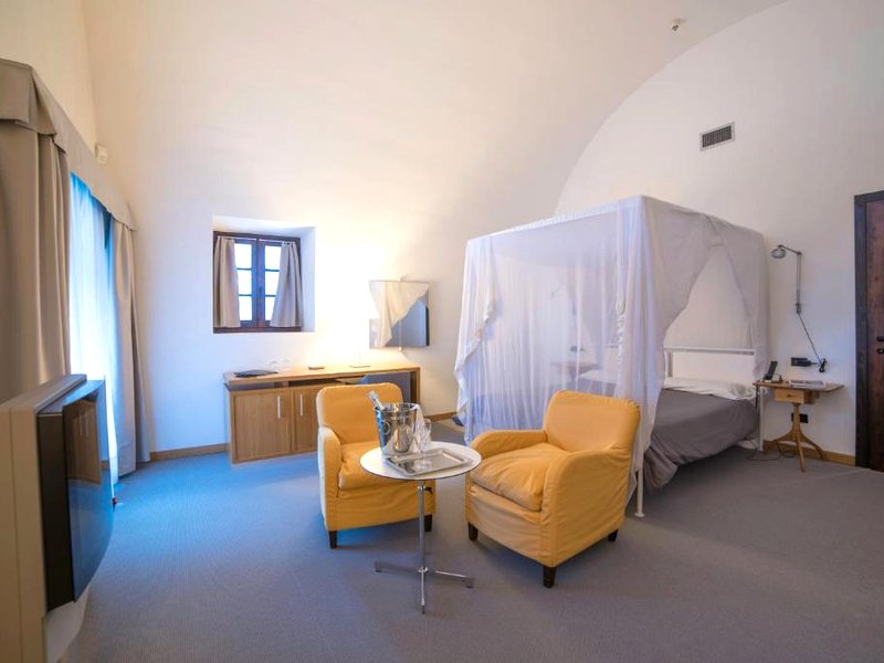 Hotel Cavour Et Des Officiersの写真