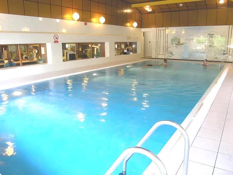 レイクサイド インターナショナル ホテル (Lakeside International Hotel)の写真