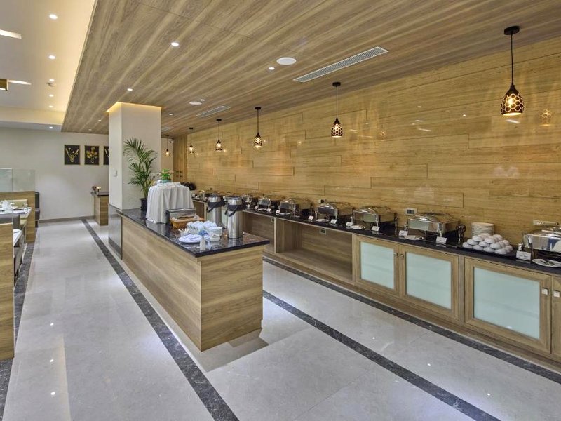 グランド コンチネント ホスール ア サロヴァール ポルティコ ホテル (Grand Continent  Hosur A Sarovar Portico Hotel)の写真