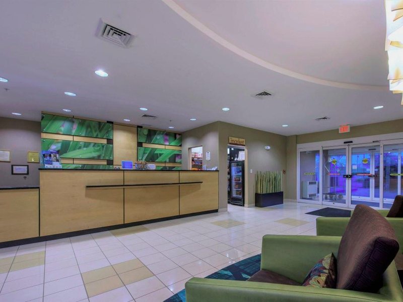 SpringHill Suites Devens Common Centerの写真