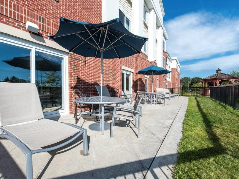 SpringHill Suites Devens Common Centerの写真