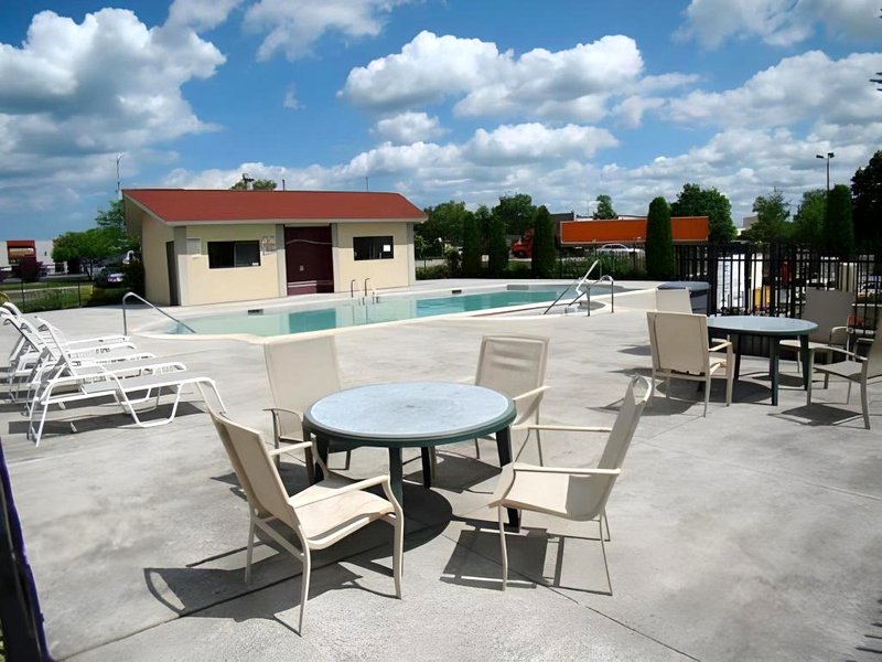 レッド カーペット イン ノース シカゴ (Red Carpet Inn North Chicago)の写真