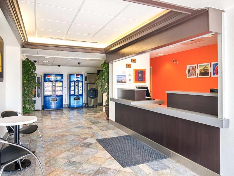 Motel 6 Wheatland, WYの写真