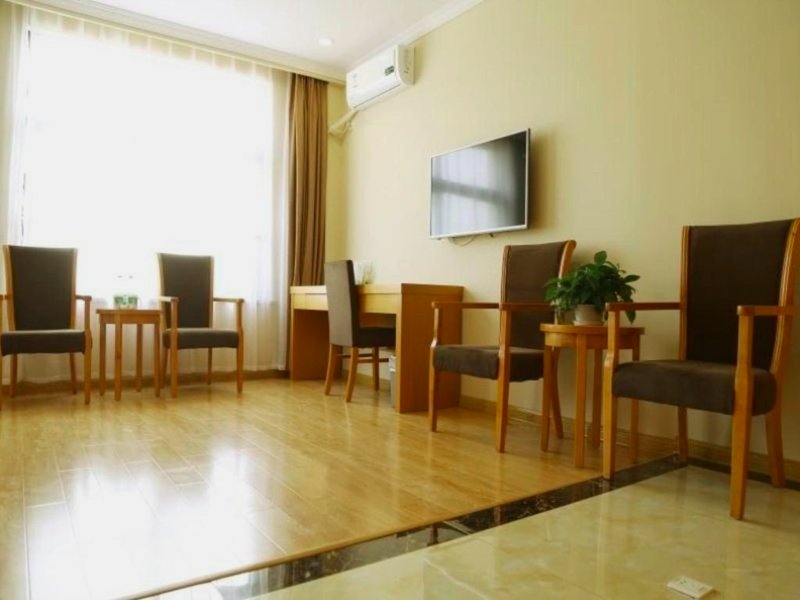 グリーンツリー イン ホワイアン ガオゴウ タウン ファースト ストリート シェル ホテル (GreenTree Inn Huaian Gaogou Town First Street Shell Hotel)の写真