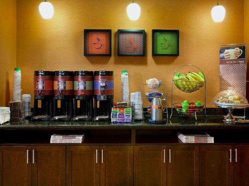 ハンプトン イン アレクサンドリア ペンタゴン サウス (Hampton Inn Alexandria/Pentagon South)の写真