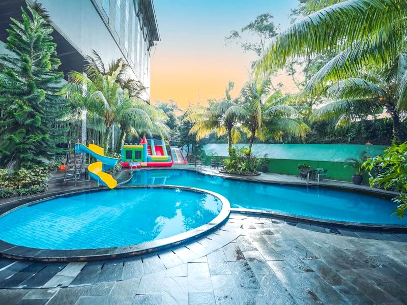 グランド チョクロ バリクパパン (Grand Tjokro Balikpapan)の写真