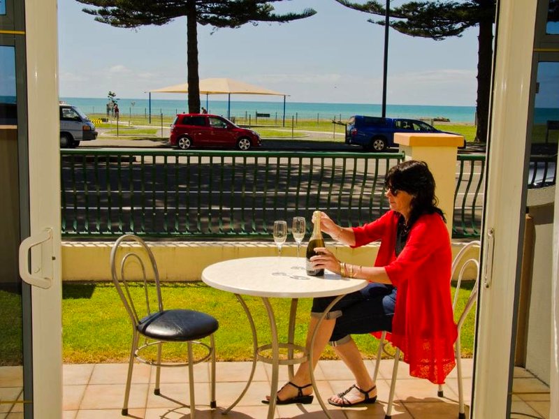 ビーチ フロント モテル (Beach Front Motel)の写真