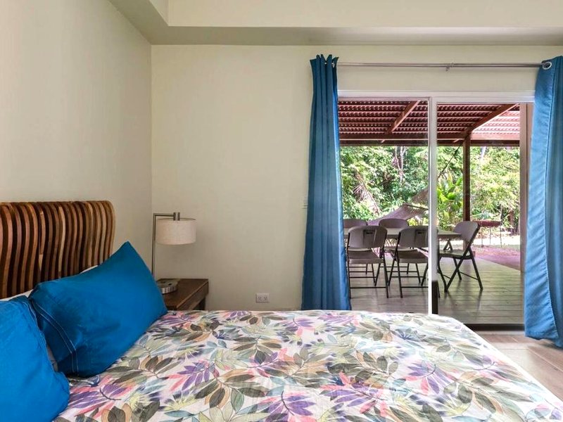 Condo Playa Hermosa, Puntarenasの写真