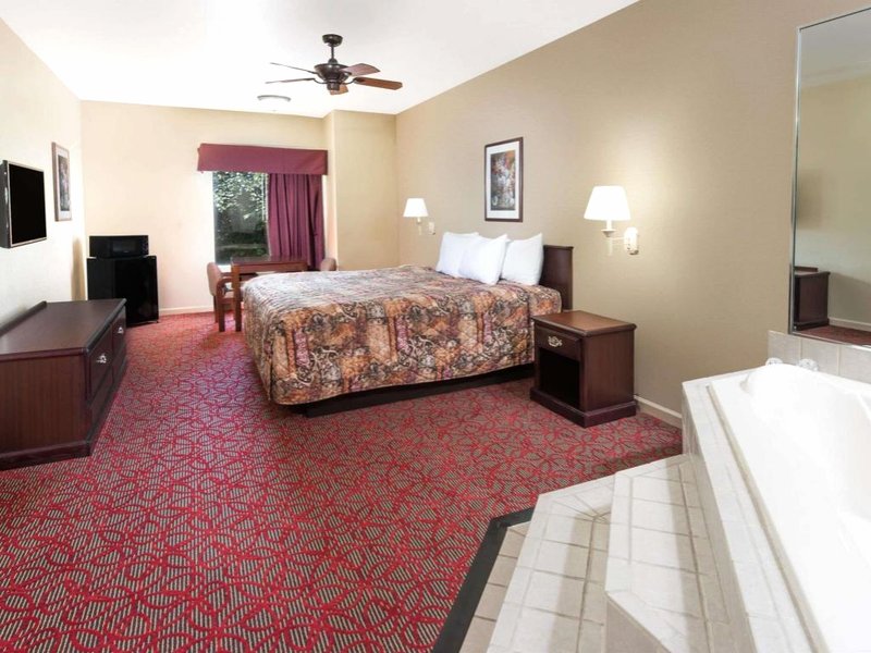 デイズ イン バイ ウィンダム セント ピーターズ セント チャールズ (Days Inn by Wyndham St Peters/St Charles)の写真