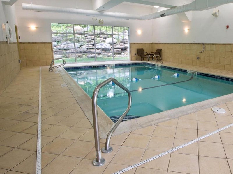 ハンプトン イン ＆ スイーツ バークシャーズ レノックス (Hampton Inn & Suites Berkshires-Lenox)の写真