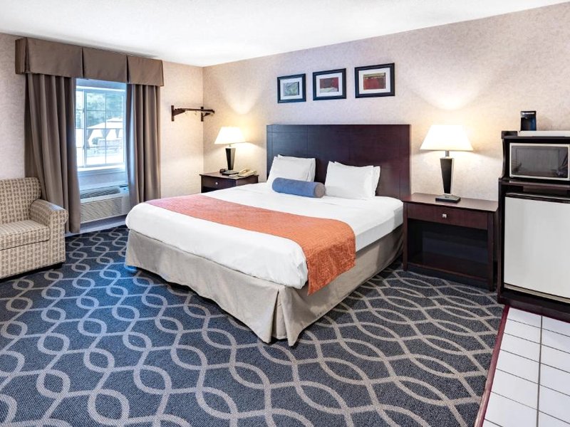 ハワード ジョンソン バイ ウィンダム レノックス (Howard Johnson by Wyndham Lenox)の写真