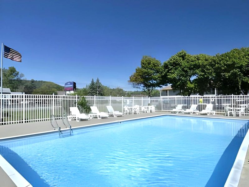 ハワード ジョンソン バイ ウィンダム レノックス (Howard Johnson by Wyndham Lenox)の写真