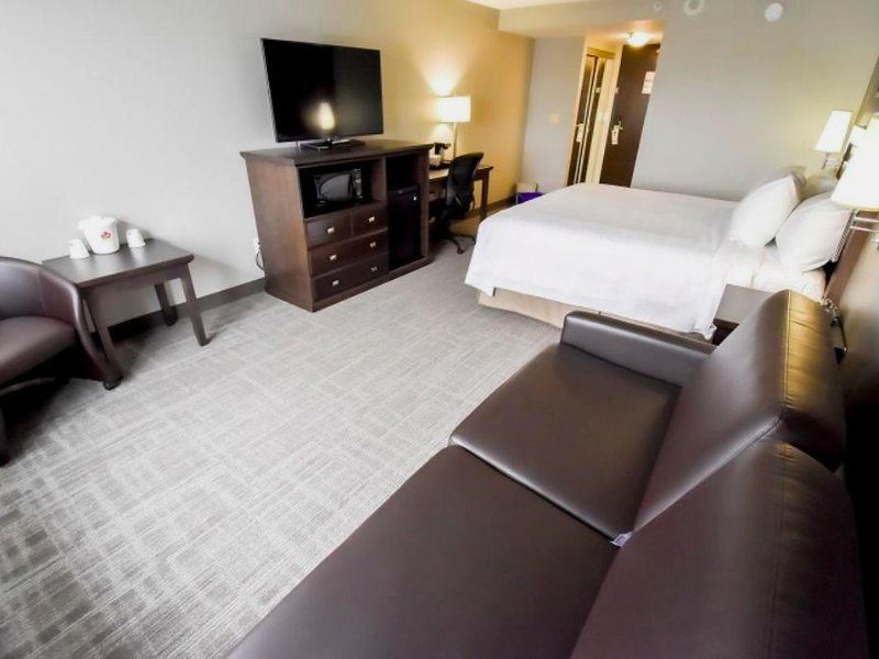 Canad Inns Destination Centre Club Regent Casino Hotelの写真