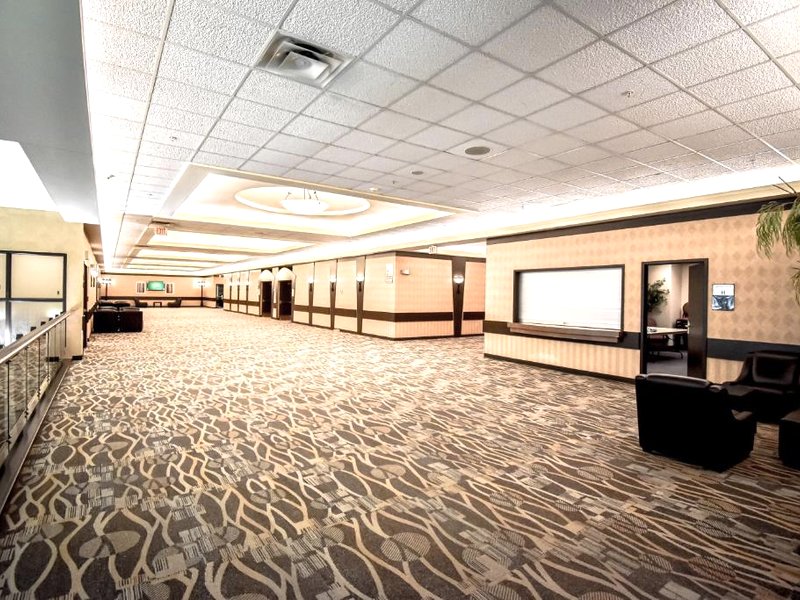 Canad Inns Destination Centre Club Regent Casino Hotelの写真