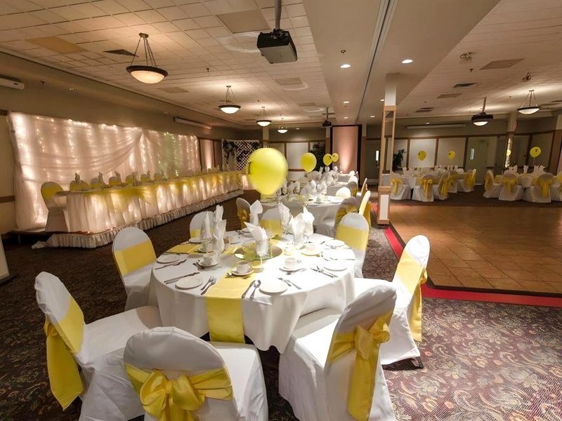 Canad Inns Destination Centre Transconaの写真