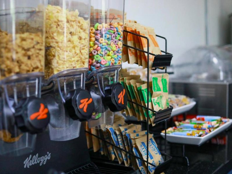 Illini Inn & Suitesの写真