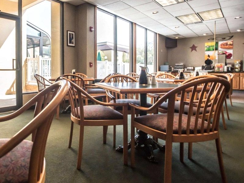 クオリティ イン ニュー コロンビア ルイスバーグ (Quality Inn New Columbia-Lewisburg)の写真