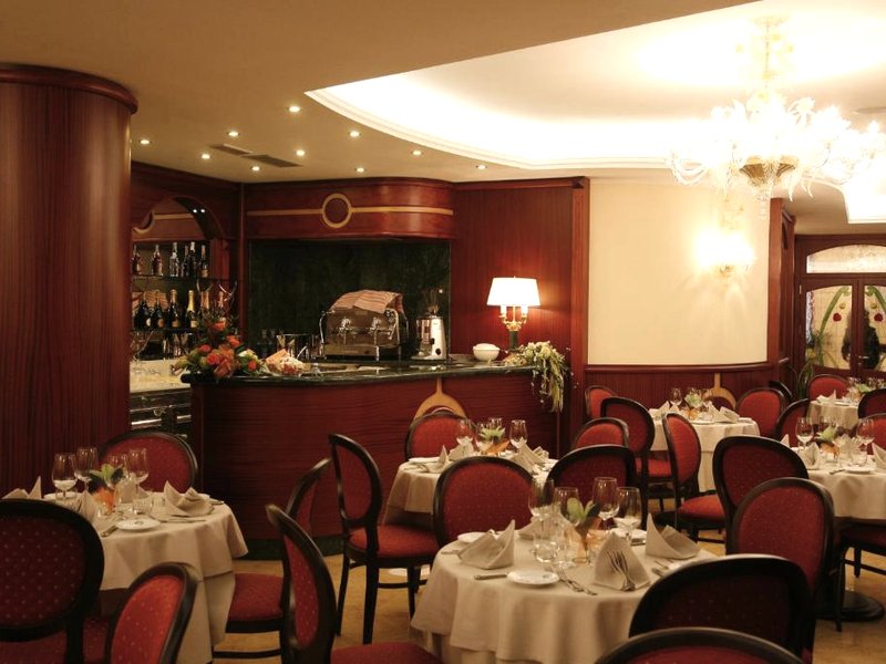 Hotel Rojanの写真