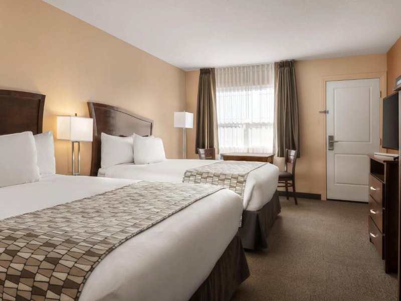 トラベロッジ バイ ウインダム ピンシャー クリーク (Travelodge by Wyndham Pincher Creek)の写真