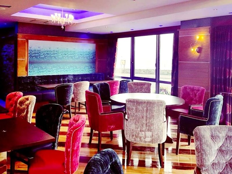 Allingham Arms Hotelの写真