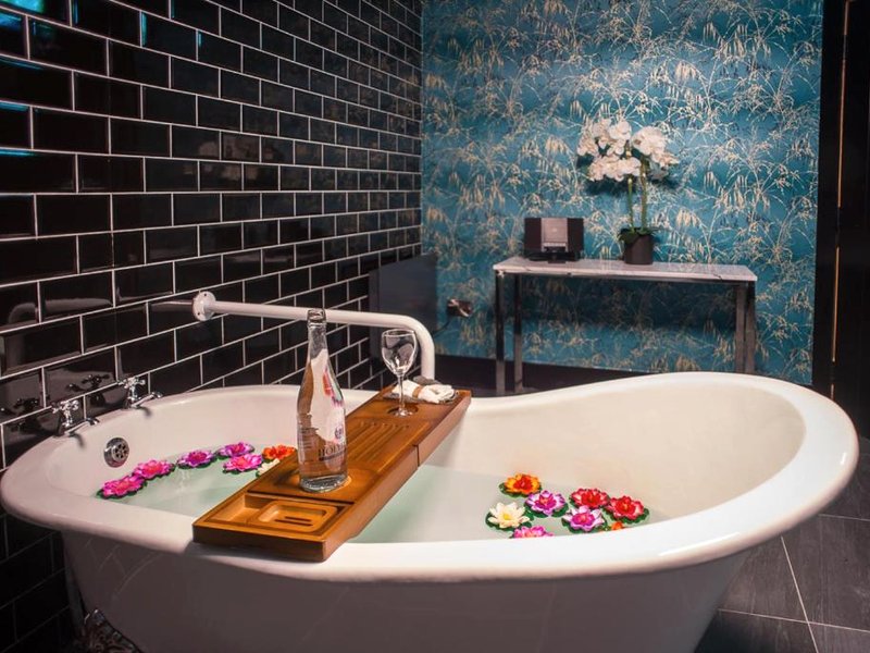Holyrood Hotel - Leisure Centre & Escape Spaの写真