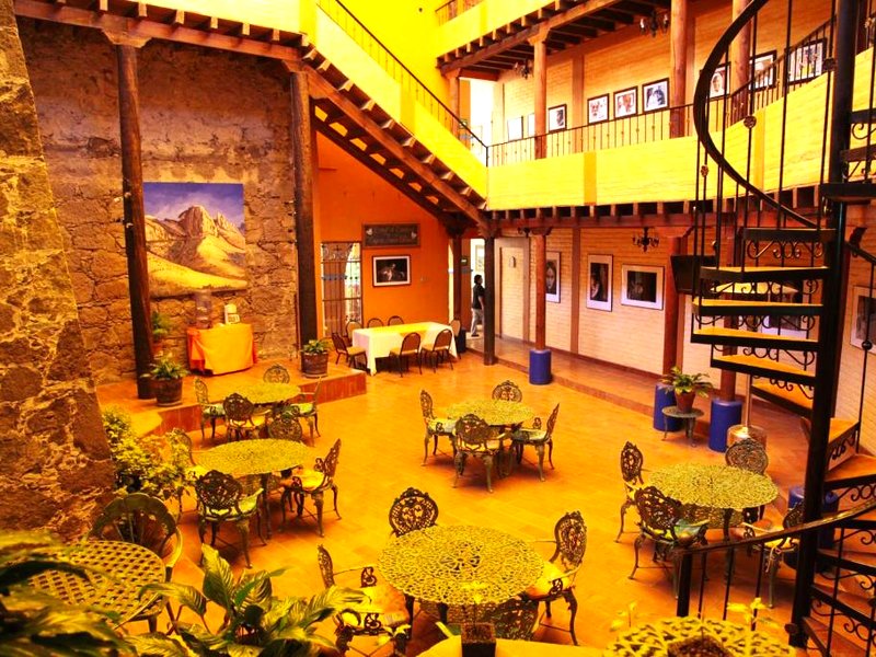 エル メソン デ ロス ポエタス (El Meson de los Poetas)の写真