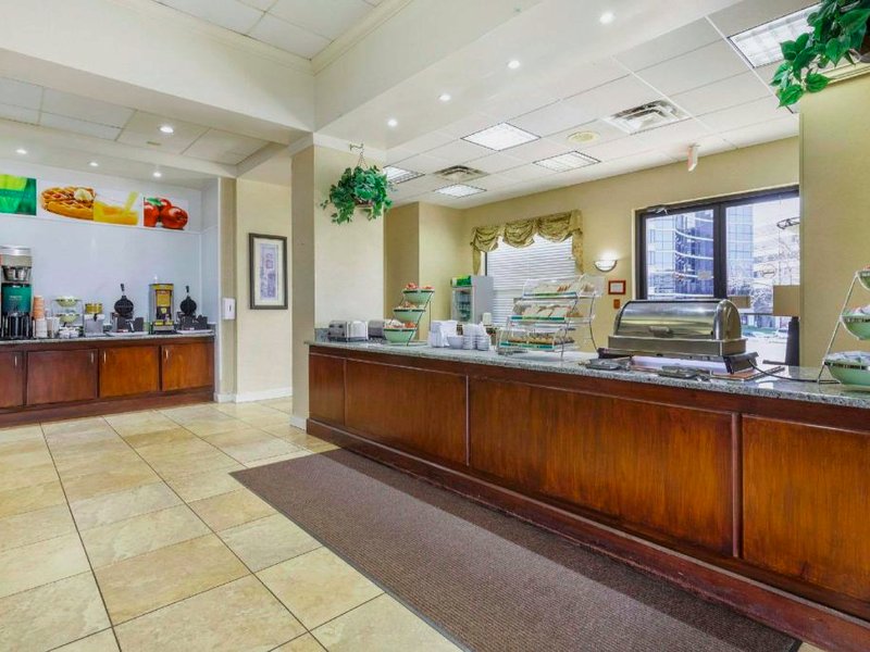 クオリティ イン タイソンズ コーナー (Quality Inn Tysons Corner)の写真