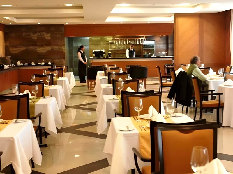 ホテル ディエゴ デ アルマグロ バルパライソ (Hotel Diego de Almagro Valparaiso)の写真