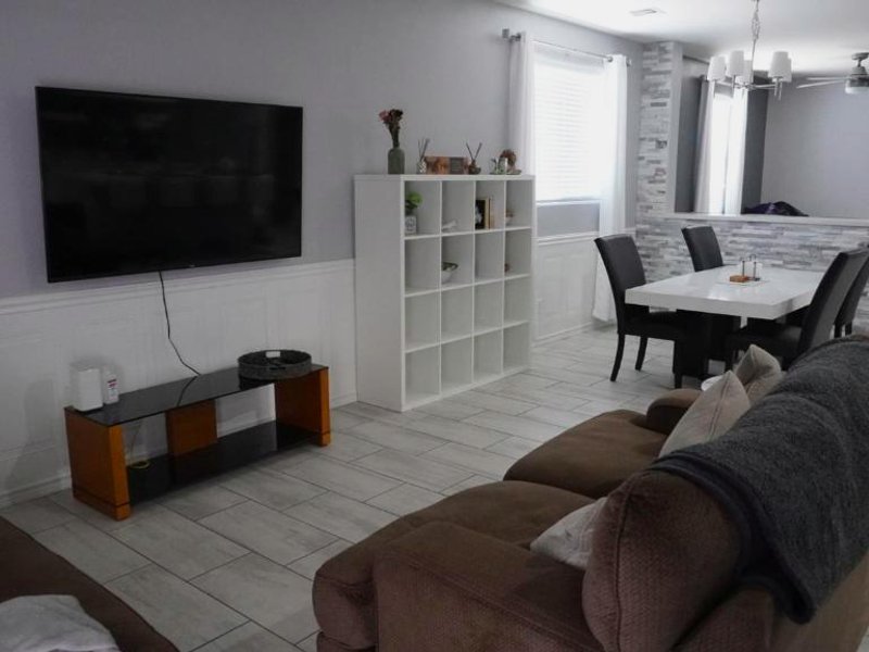 Lovely white grey homeの写真