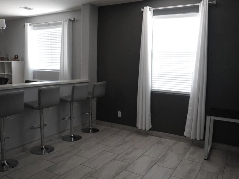 Lovely white grey homeの写真