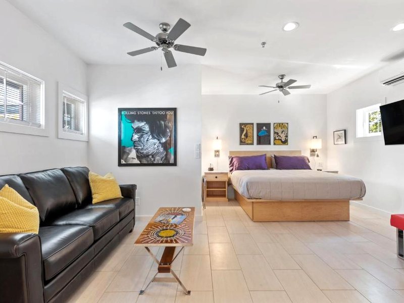 Hotel Folly with Marsh and Sunset Viewsの写真