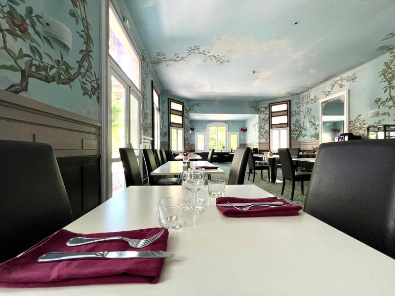 Logis Hotel restaurant des Thermesの写真