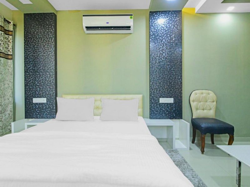 Flagship 83429 Hotel Kamdhenu Palaceの写真