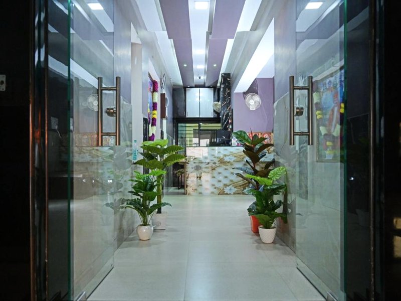 Flagship 83429 Hotel Kamdhenu Palaceの写真