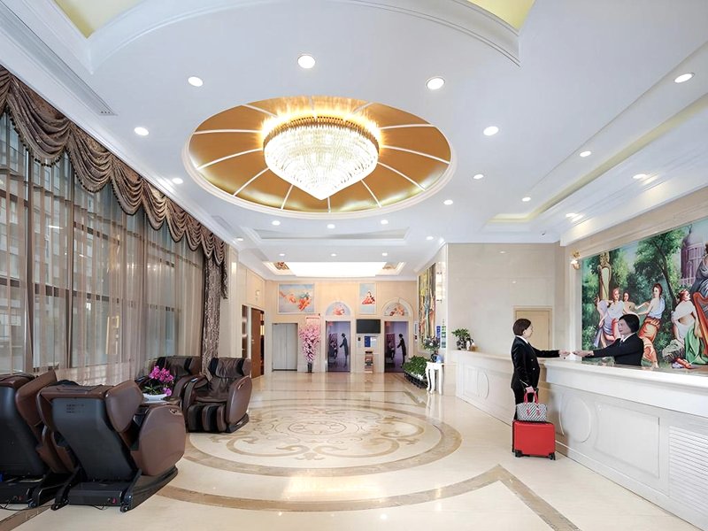 Vienna Hotel Hunan Yiyang Anhuaの写真