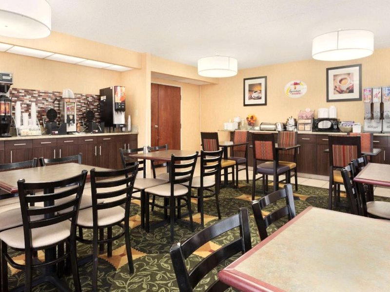 スーパー 8 バイ ウインダム ウェストミンスター デンバー ノース (Super 8 By Wyndham Westminster Denver North)の写真