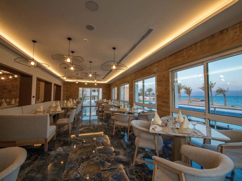 ルクソテル アカバ ビーチ リゾート アンド スパ オンリー 15 イヤーズ プラス (Luxotel Aqaba Beach Resort & Spa Only 15 years plus)の写真