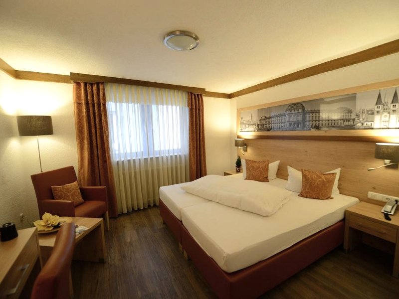 Land-gut Hotel zum Lowen Garniの写真