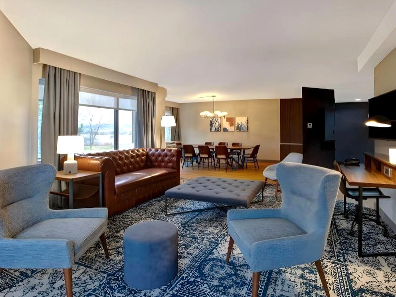 フォーポインツ バイ シェラトン セントキャサリンズ ナイアガラ スイーツ (Four Points by Sheraton St. Catharines Niagara Suites)の写真