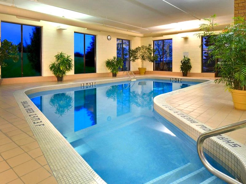 フォーポインツ バイ シェラトン セントキャサリンズ ナイアガラ スイーツ (Four Points by Sheraton St. Catharines Niagara Suites)の写真