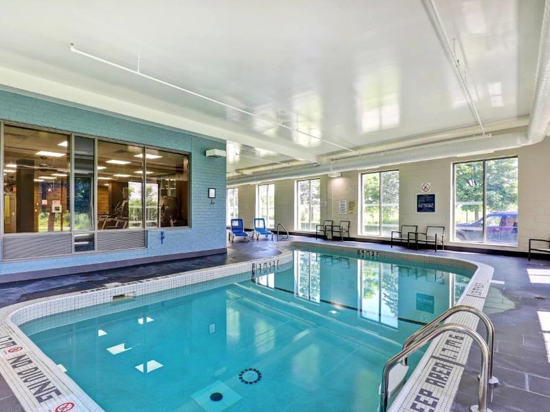 フォーポインツ バイ シェラトン セントキャサリンズ ナイアガラ スイーツ (Four Points by Sheraton St. Catharines Niagara Suites)の写真