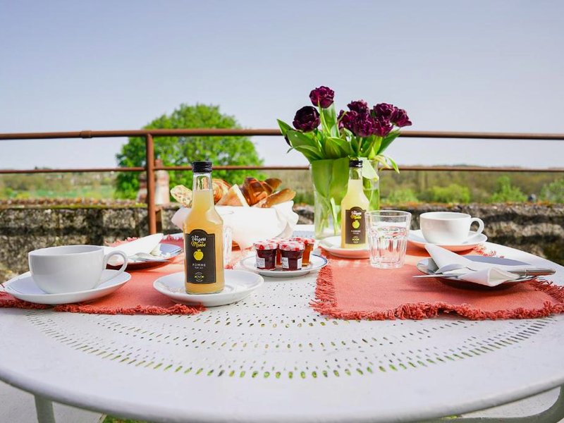 LE PRESBYTÈRE DE LA CITE ROYALE DE LOCHES (LE PRESBYTERE DE LA CITE ROYALE DE LOCHES)の写真