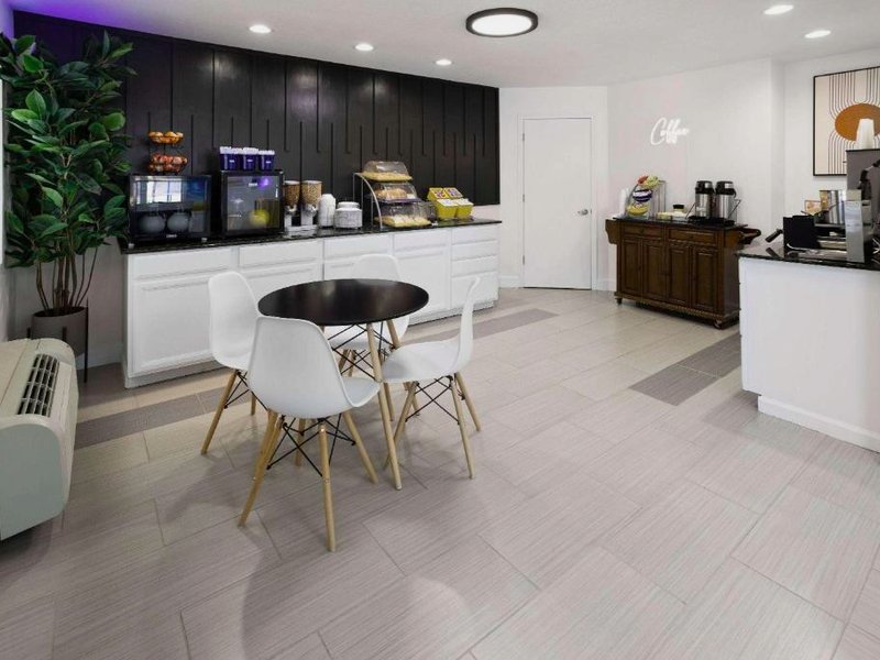 デイズ イン バイ ウィンダム アクワース (Days Inn by Wyndham Acworth)の写真