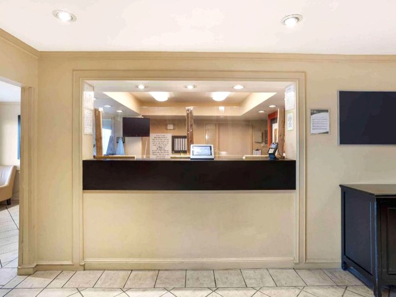 Extended Stay America Suites - Meadowlands - East Rutherfordの写真