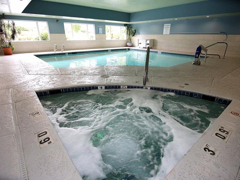 Holiday Inn Express Hotel & Suites Ashland By IHGの写真