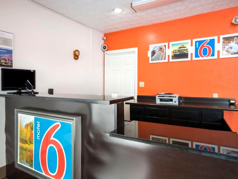 Motel 6 Parkersburg, WVの写真