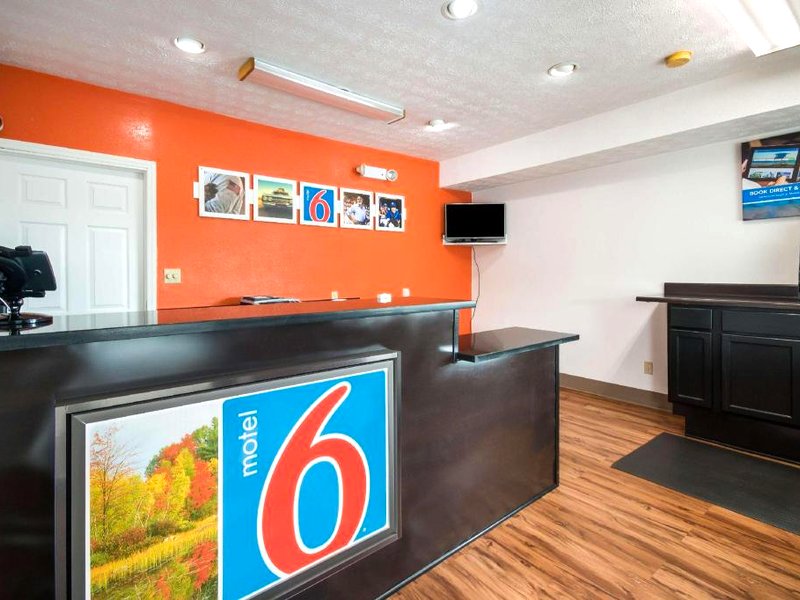Motel 6 Parkersburg, WVの写真