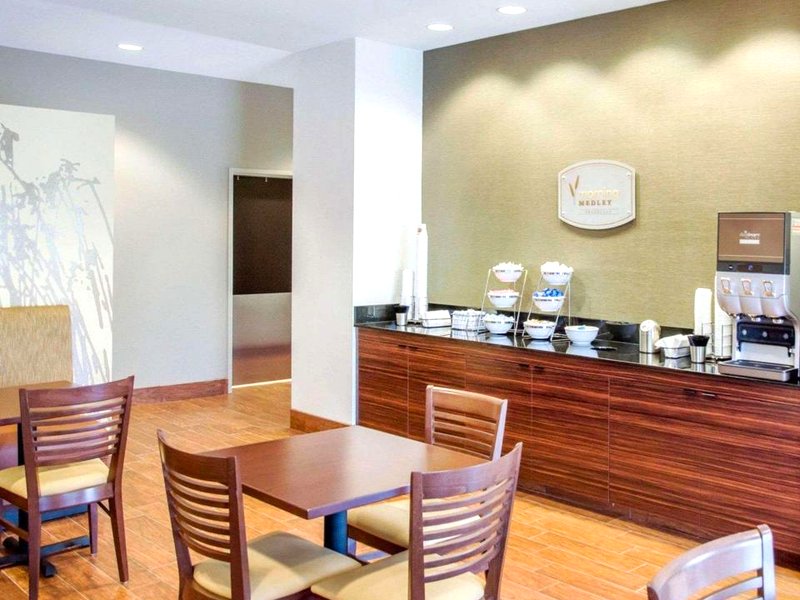 Sleep Inn & Suites Parkersburg-Mariettaの写真