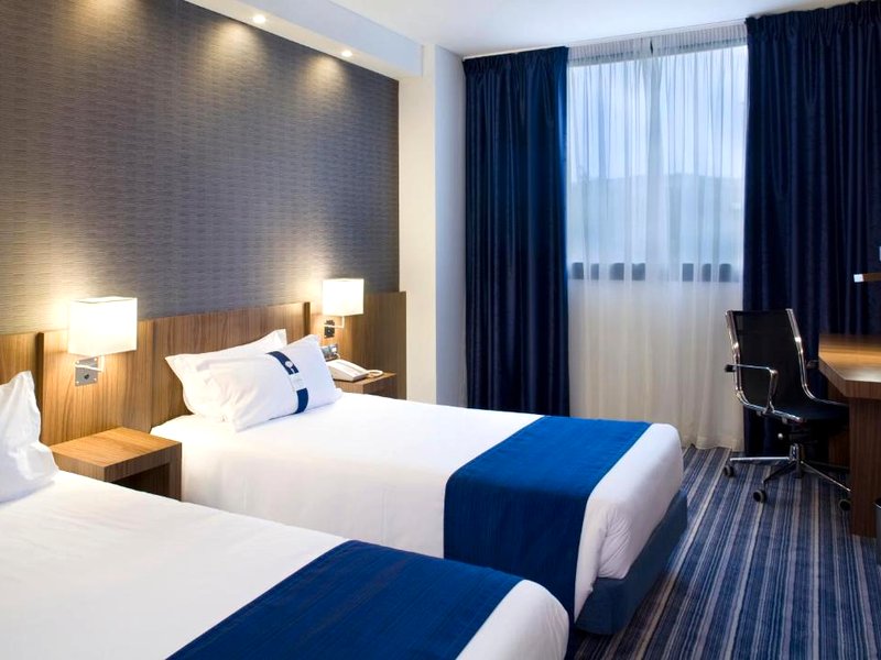 ホリデイ イン エクスプレス カンポ デ ヒブラルタル バリオス バイ IHG (Holiday Inn Express Campo de Gibraltar-Barrios By IHG)の写真
