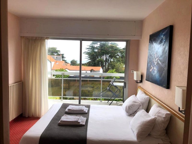 Hotel Particulier LE ROCHER DES MARAIS "Proximite Plage & Vue mer pour certains hebergements"の写真